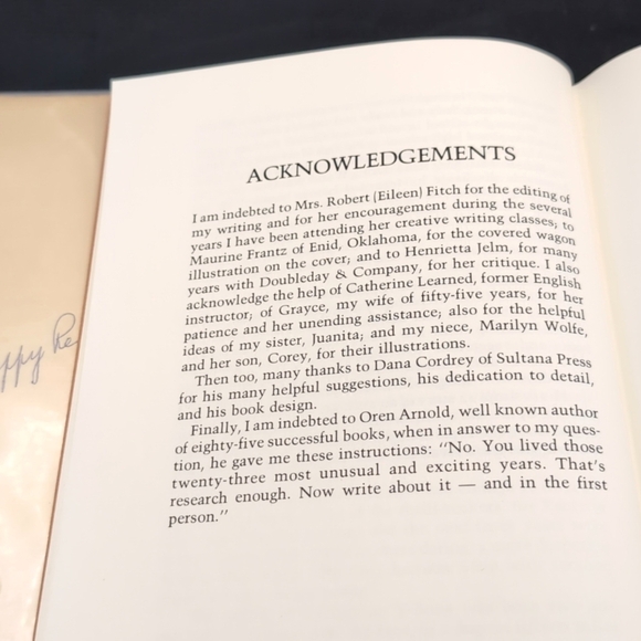 Turnips to T-Bone - 1977 First Edition Hardcover Book - Gene Wolfe Author Signed - Picture 10 of 15